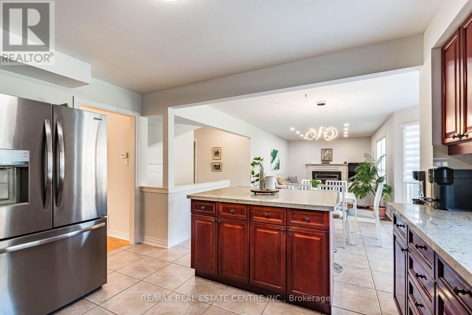 5343 RUSSELL VIEW ROAD - 12