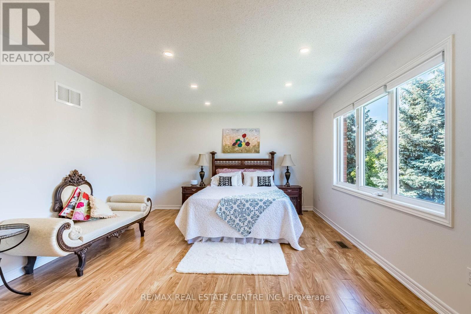 5343 RUSSELL VIEW ROAD - 16
