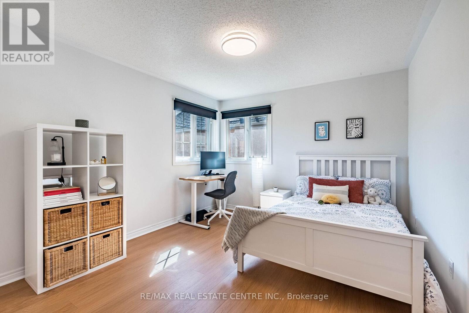 5343 RUSSELL VIEW ROAD - 20