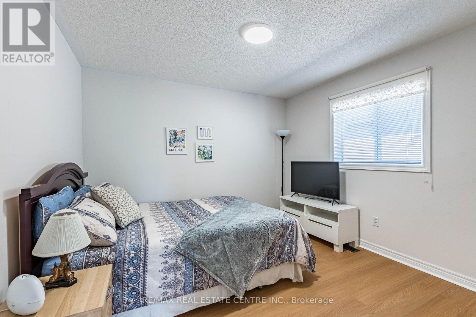5343 RUSSELL VIEW ROAD - 22