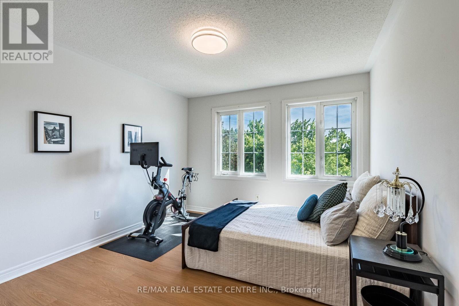 5343 RUSSELL VIEW ROAD - 23