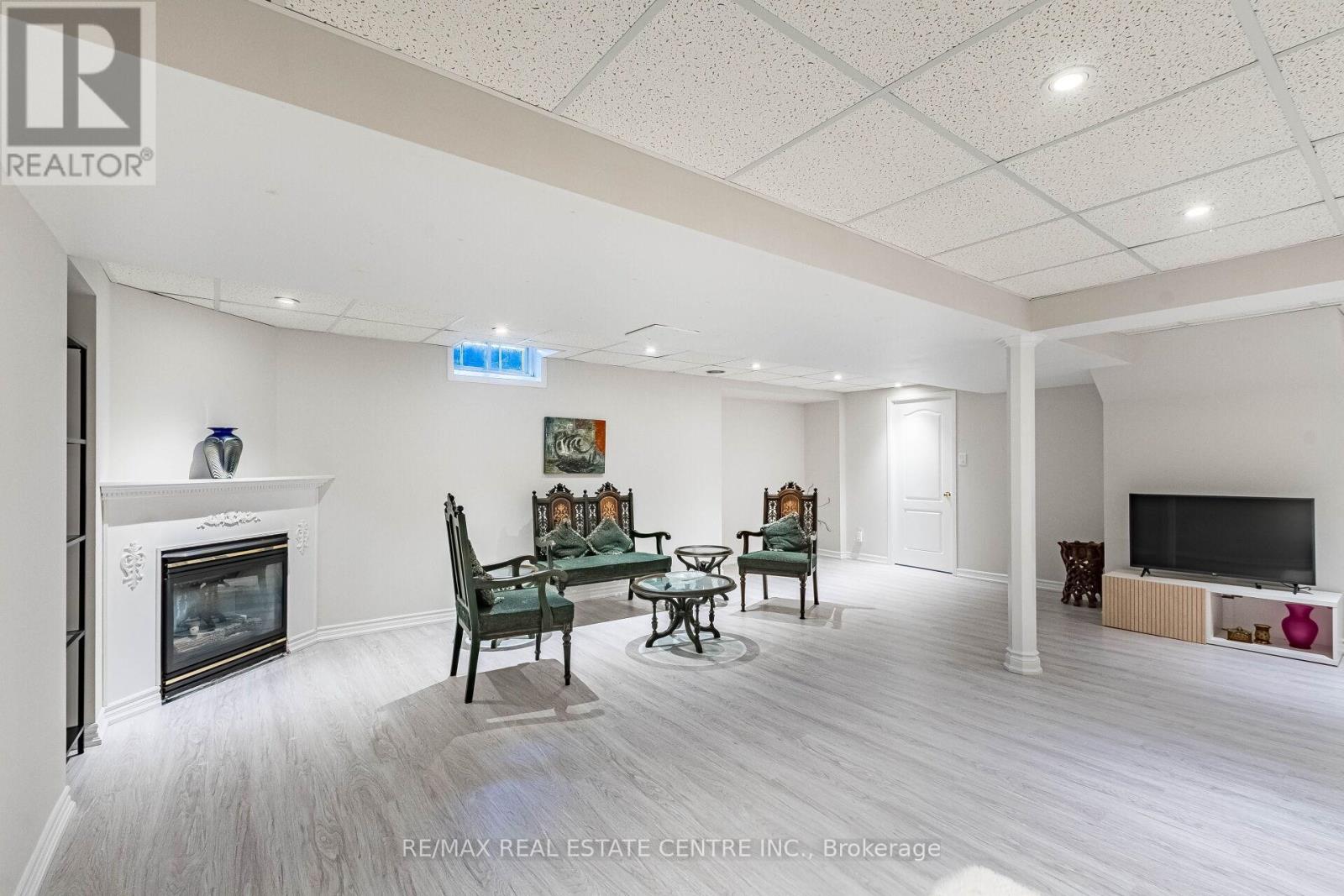 5343 RUSSELL VIEW ROAD - 28