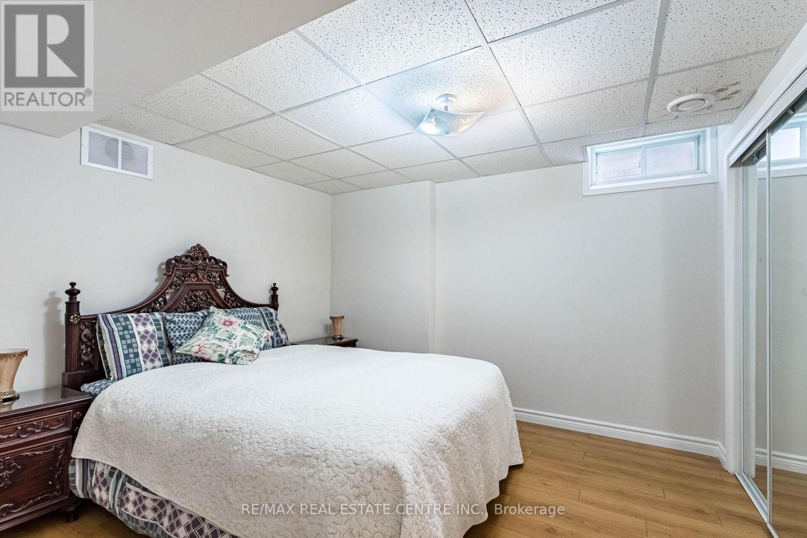 5343 RUSSELL VIEW ROAD - 29