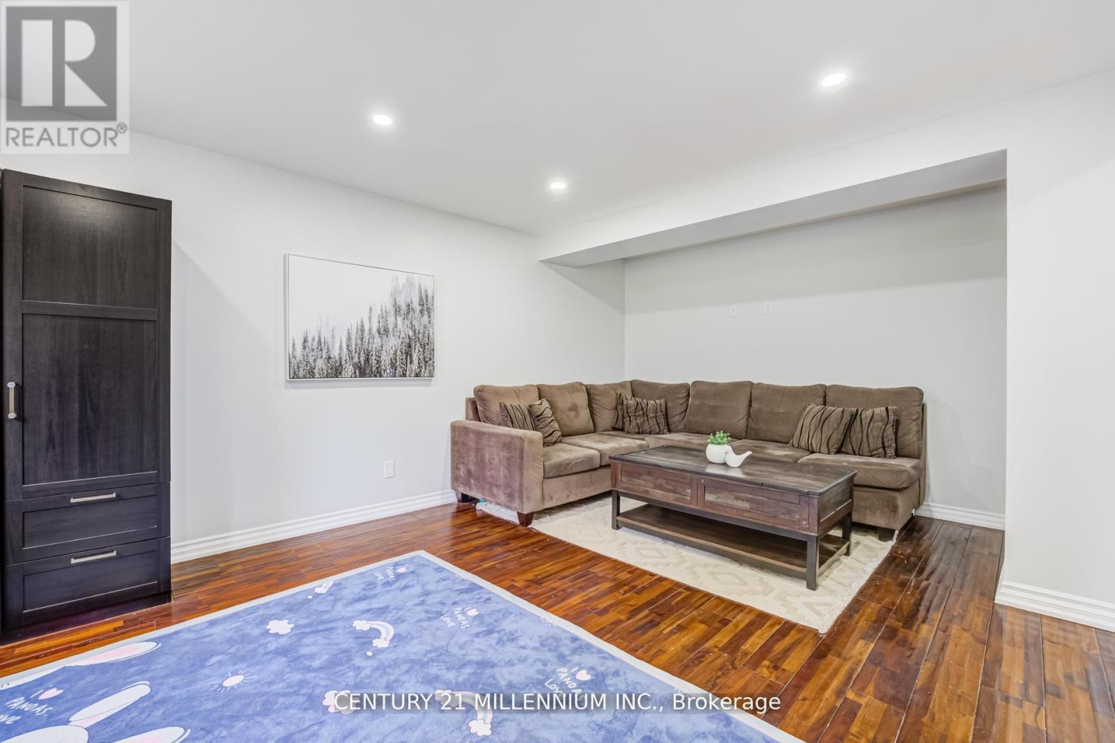 18 RIDGEHILL DRIVE - 17