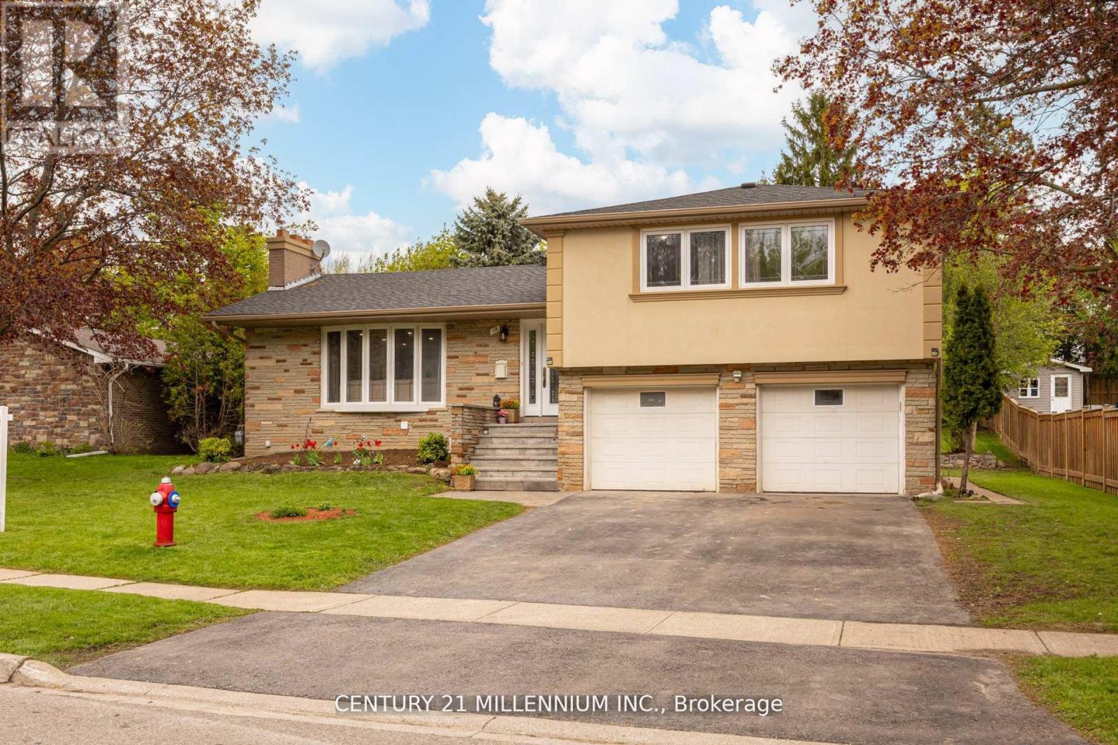 18 RIDGEHILL DRIVE - 2
