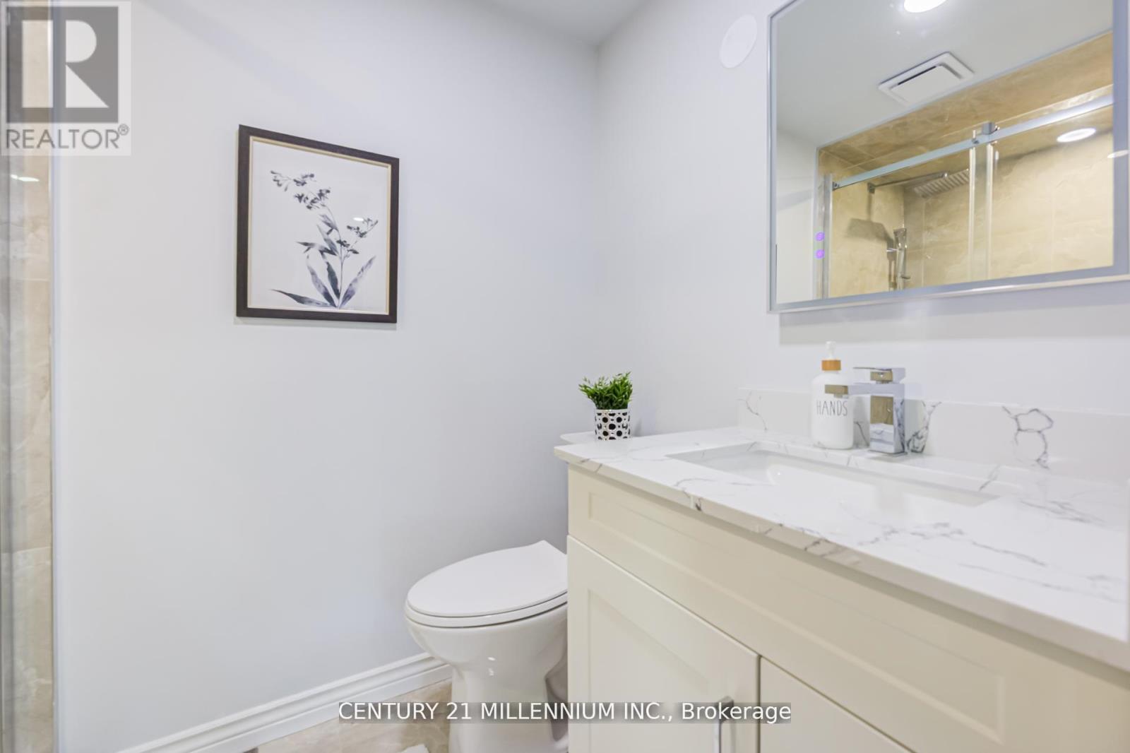 18 RIDGEHILL DRIVE - 24