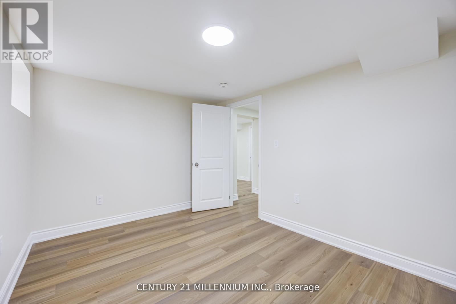 18 RIDGEHILL DRIVE - 30