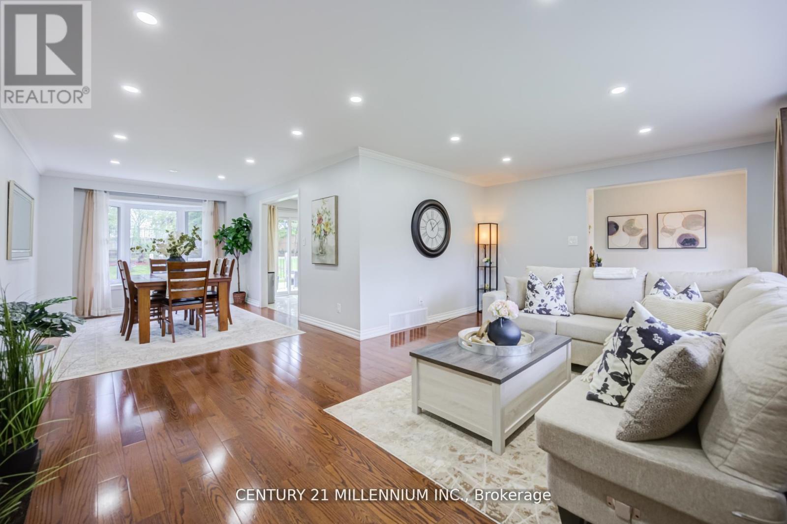 18 RIDGEHILL DRIVE - 8
