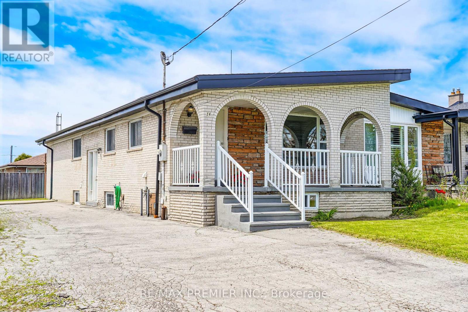 14 YATESCASTLE DRIVE - 2