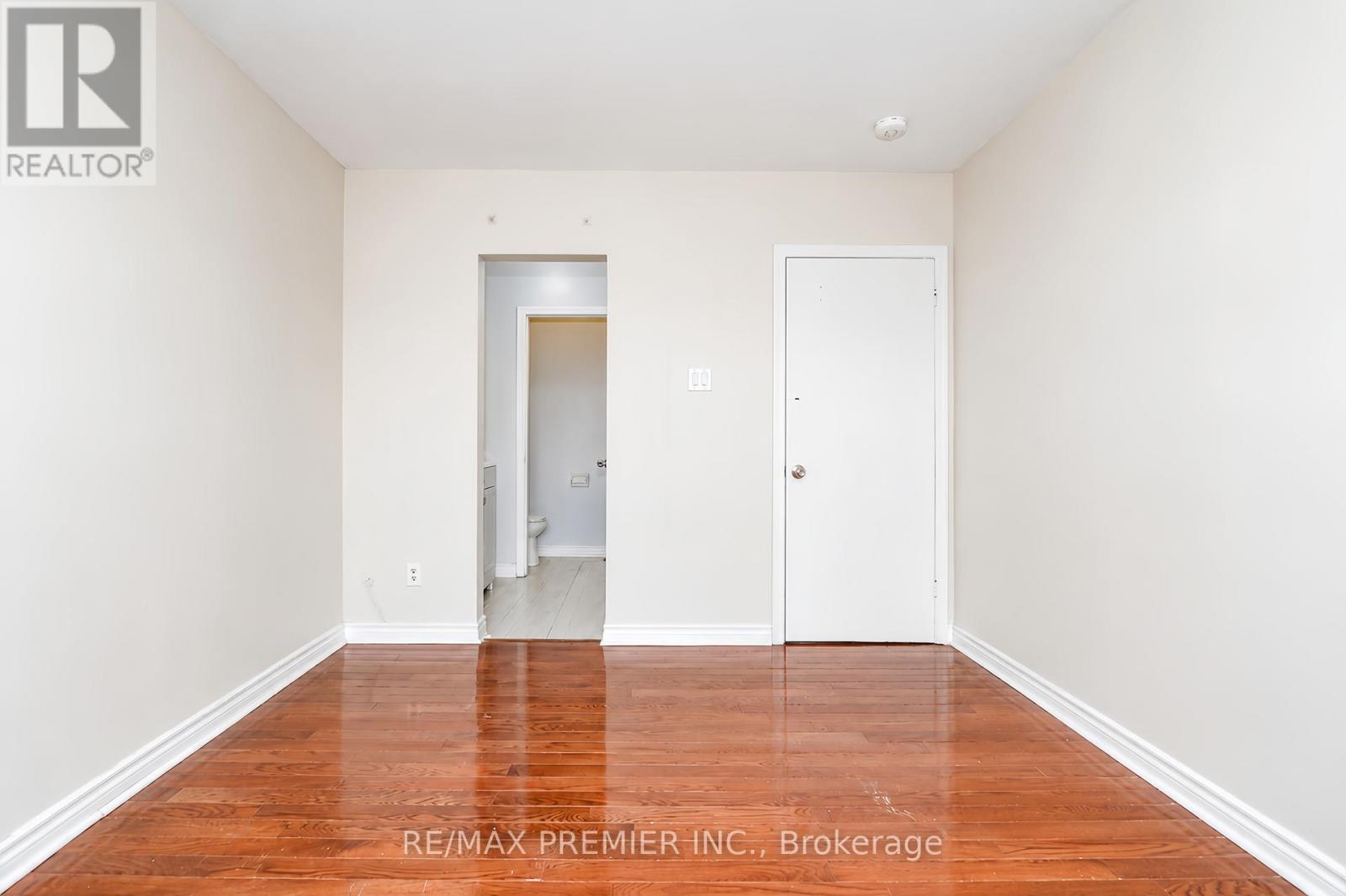 14 YATESCASTLE DRIVE - 22