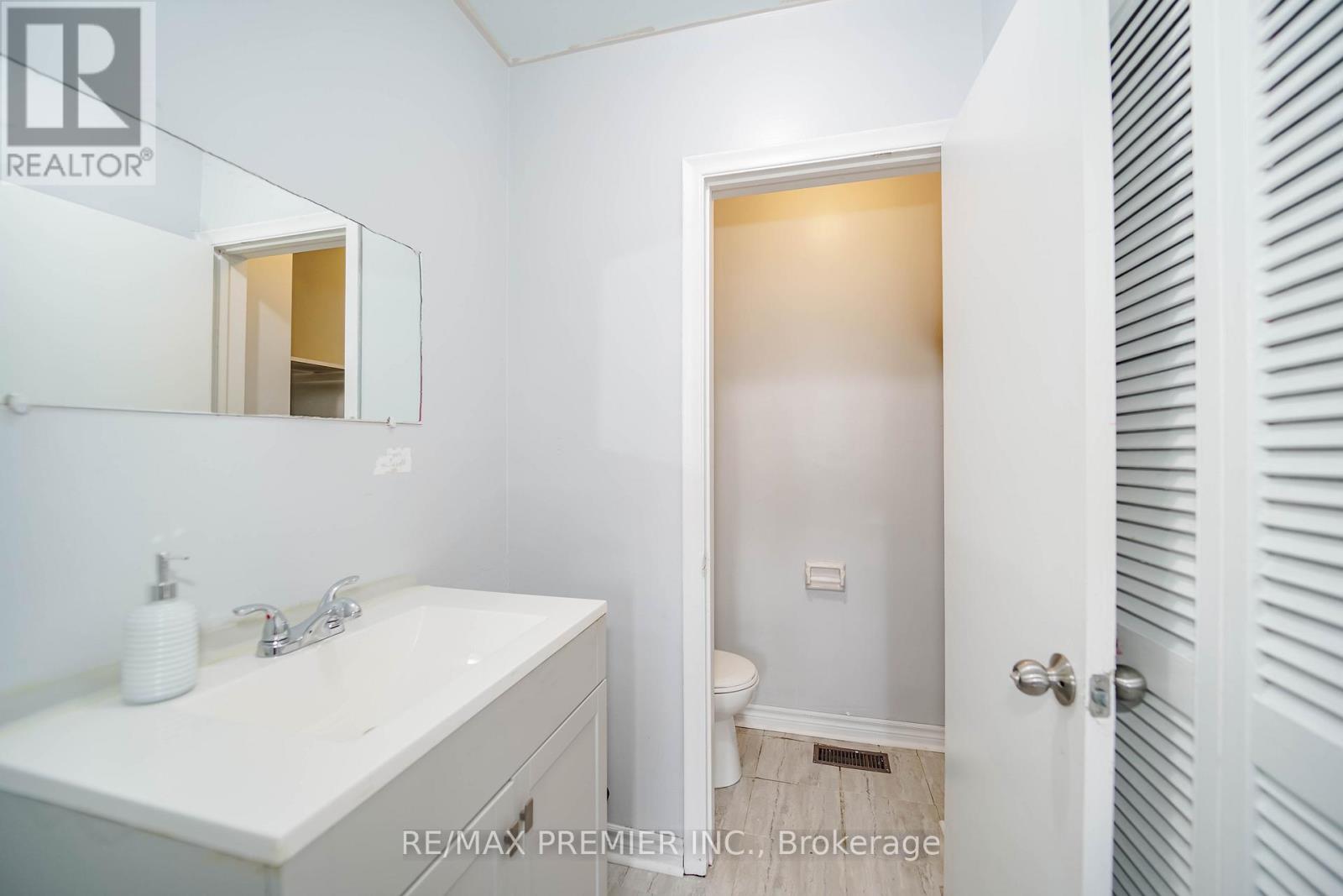 14 YATESCASTLE DRIVE - 23