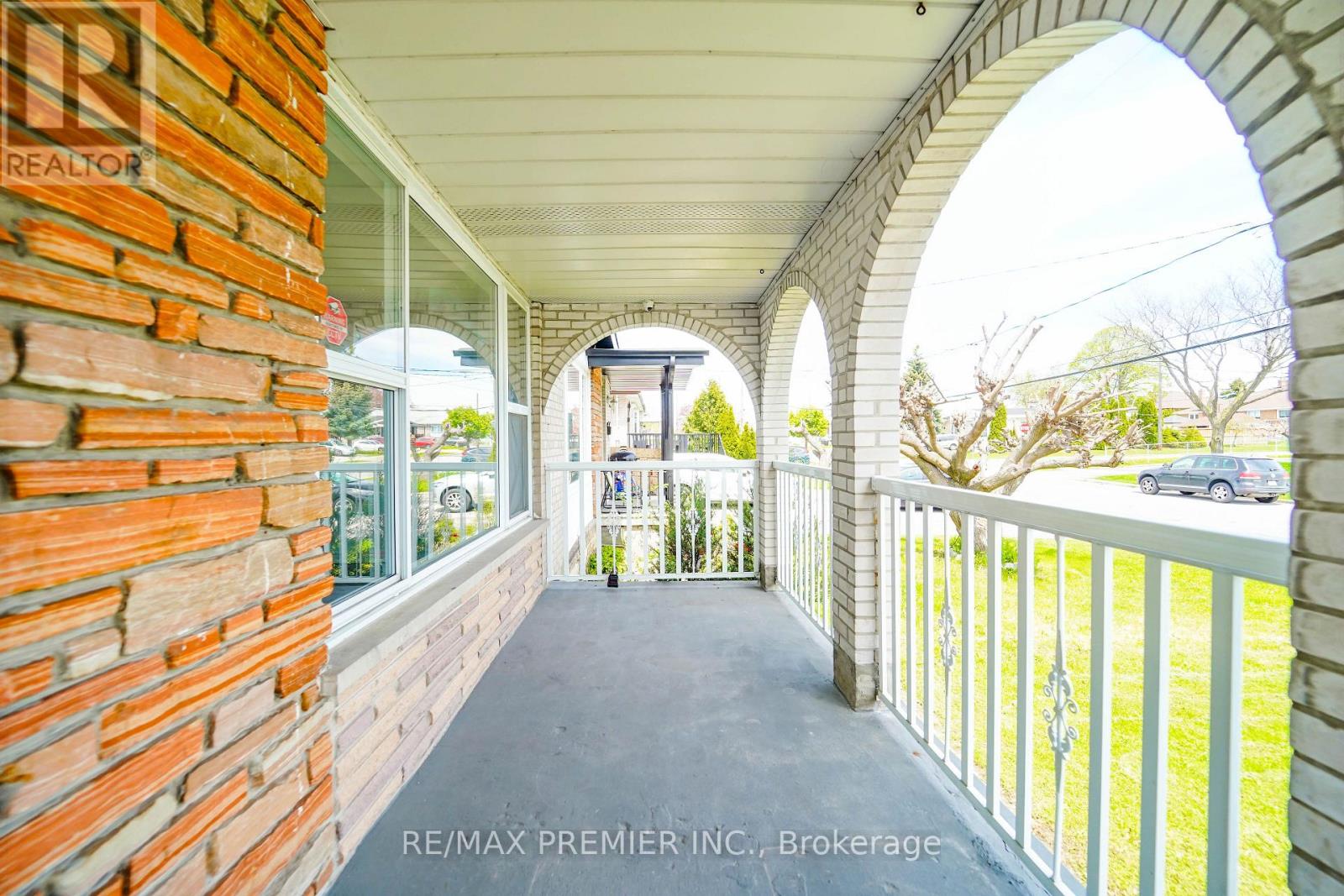 14 YATESCASTLE DRIVE - 7