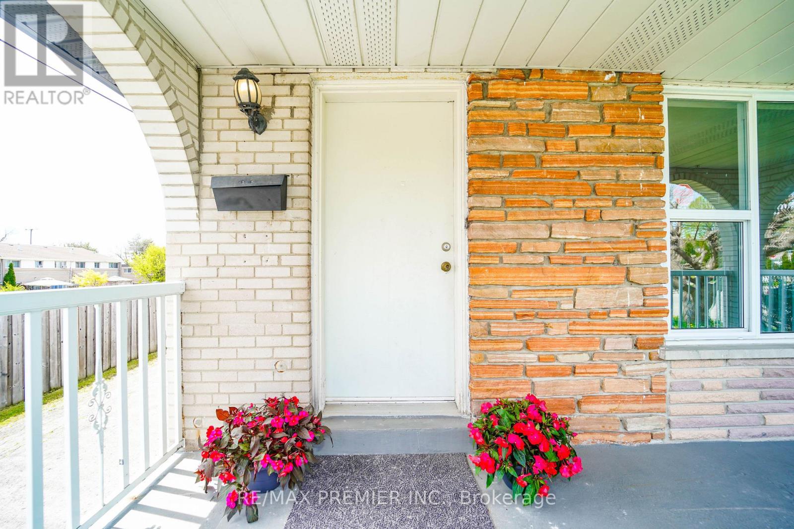 14 YATESCASTLE DRIVE - 9