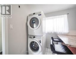 14 Yatescastle Drive, Toronto, ON M3L2B8 Photo 18