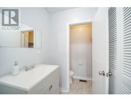 14 Yatescastle Drive, Toronto, ON M3L2B8 Photo 23