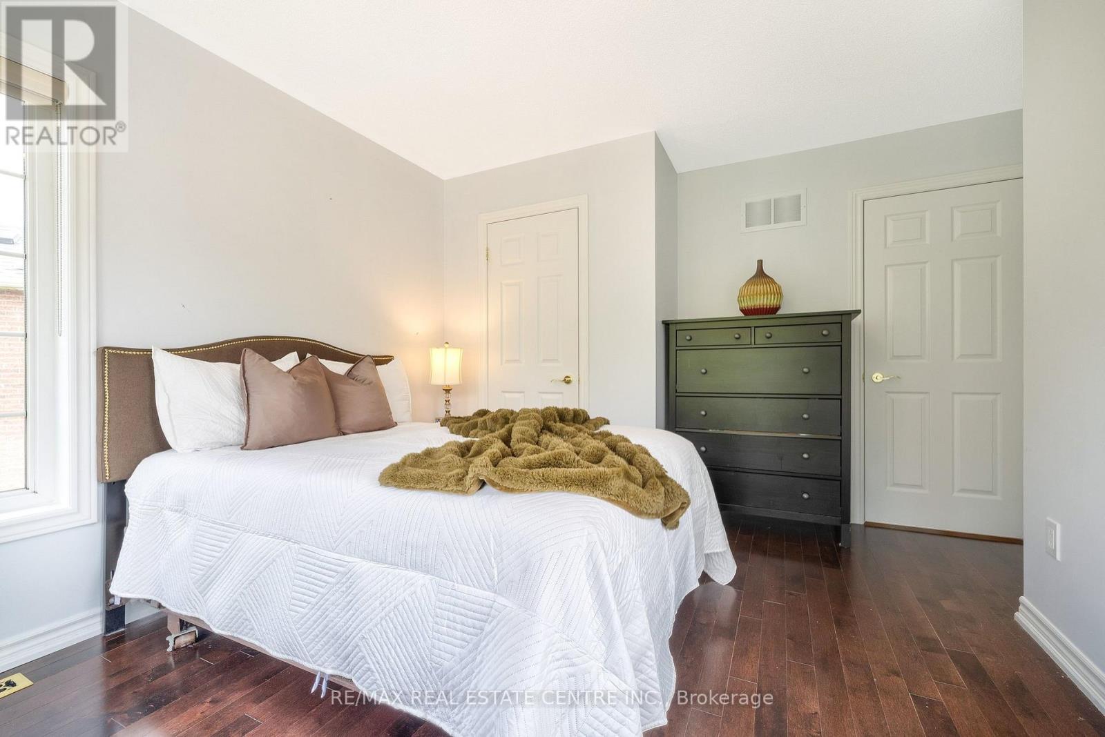 241 DUFF CRESCENT - Image 24