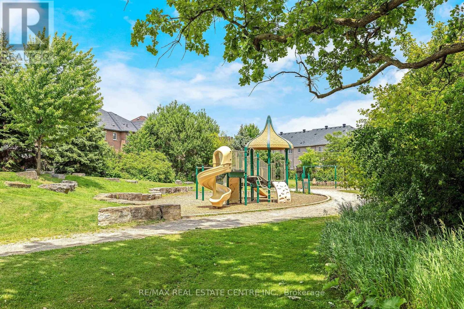 241 DUFF CRESCENT - Image 37