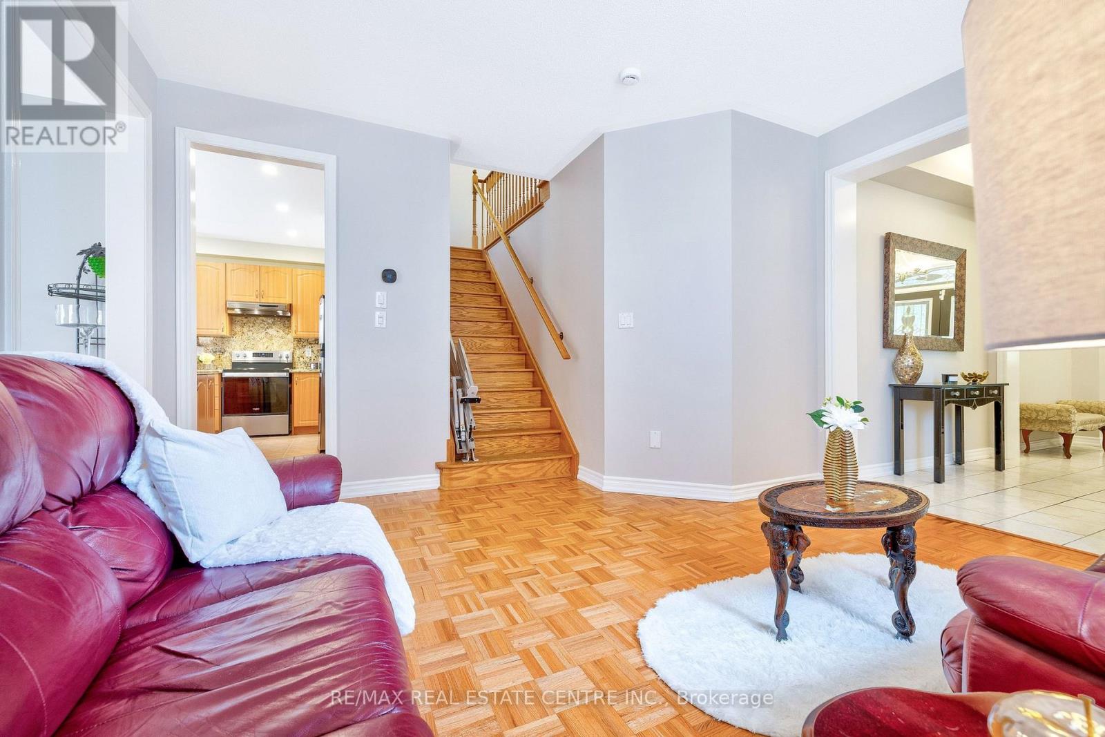 241 DUFF CRESCENT - Image 6