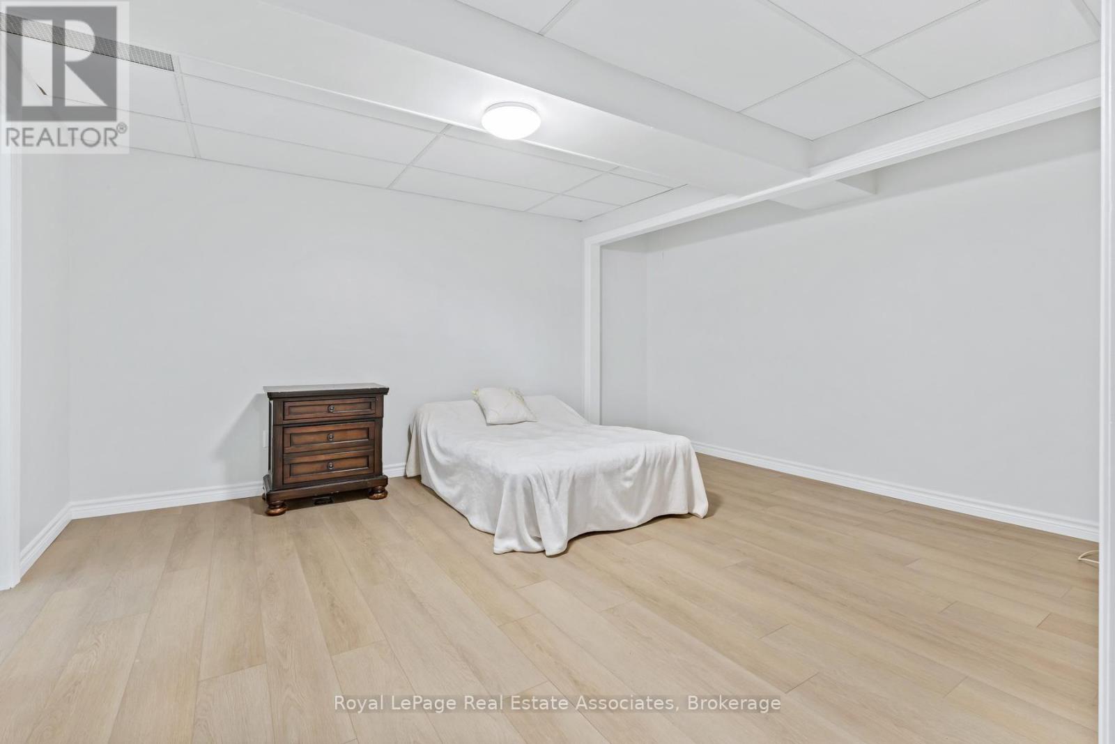 90 LONGFIELD ROAD - 21