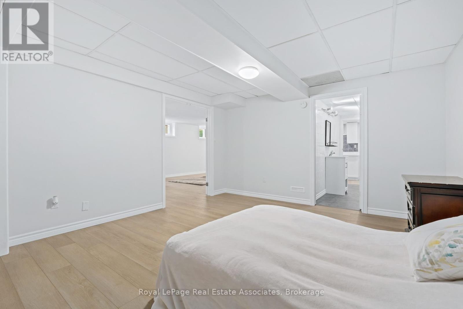 90 LONGFIELD ROAD - 22