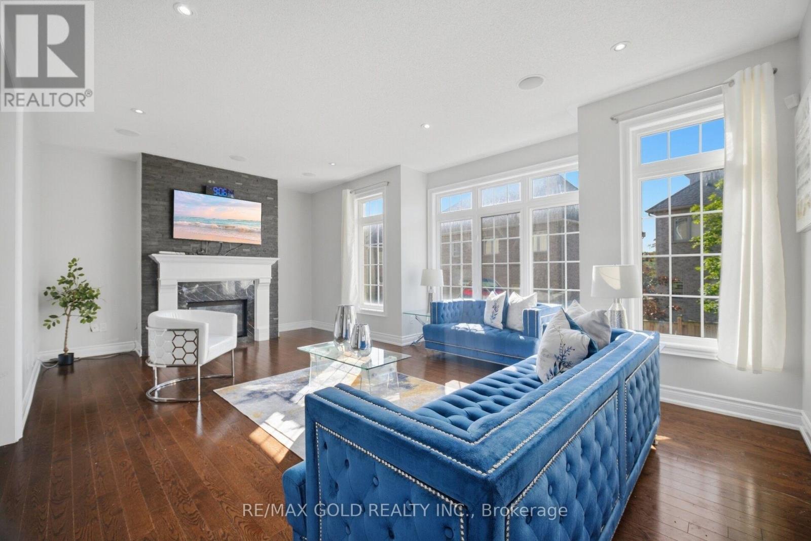 14 AYRSHIRE COURT - 6