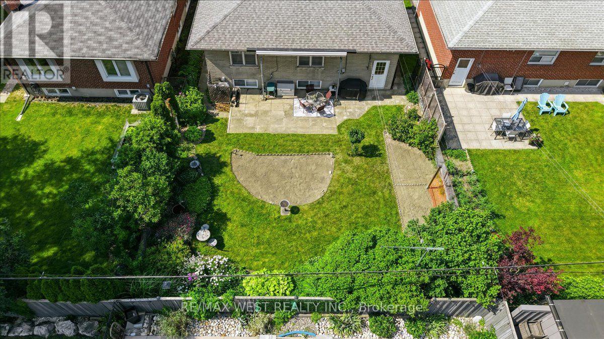 19 DECARIE CIRCLE - 41