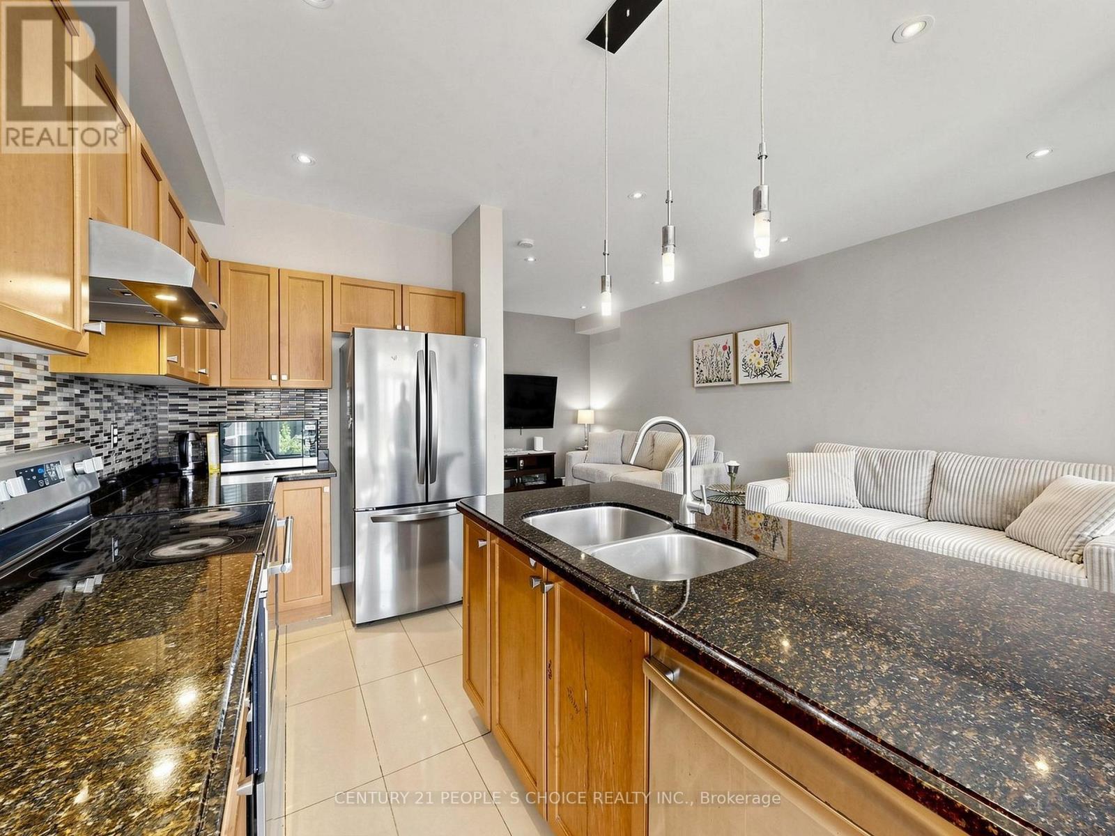 828 KHAN CRESCENT - Image 15