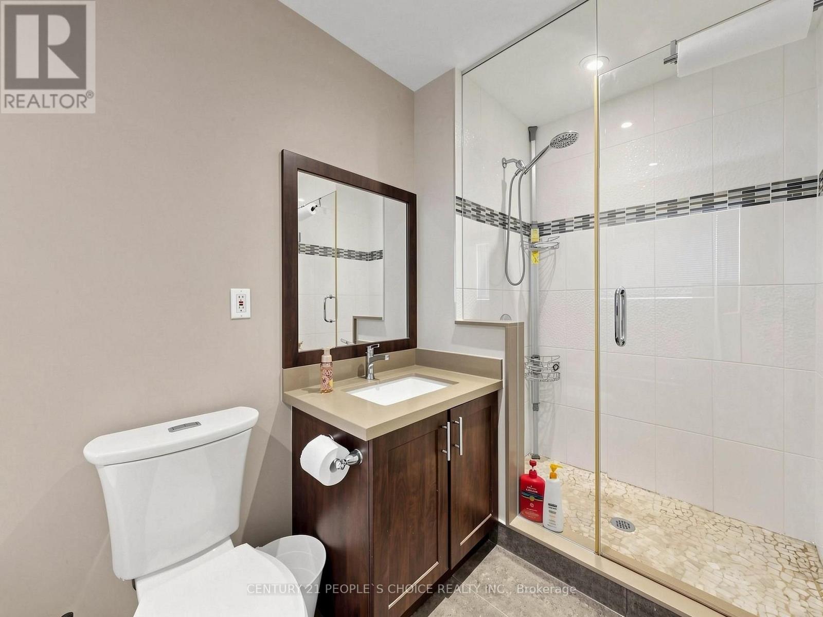 828 KHAN CRESCENT - Image 31