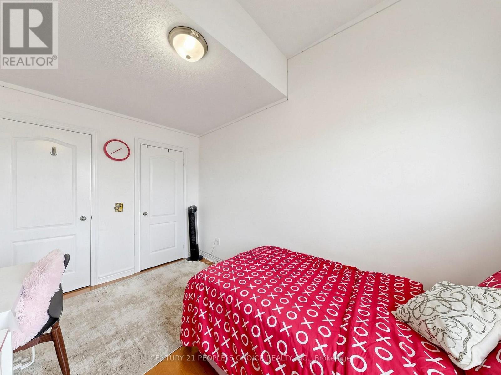 828 KHAN CRESCENT - Image 35