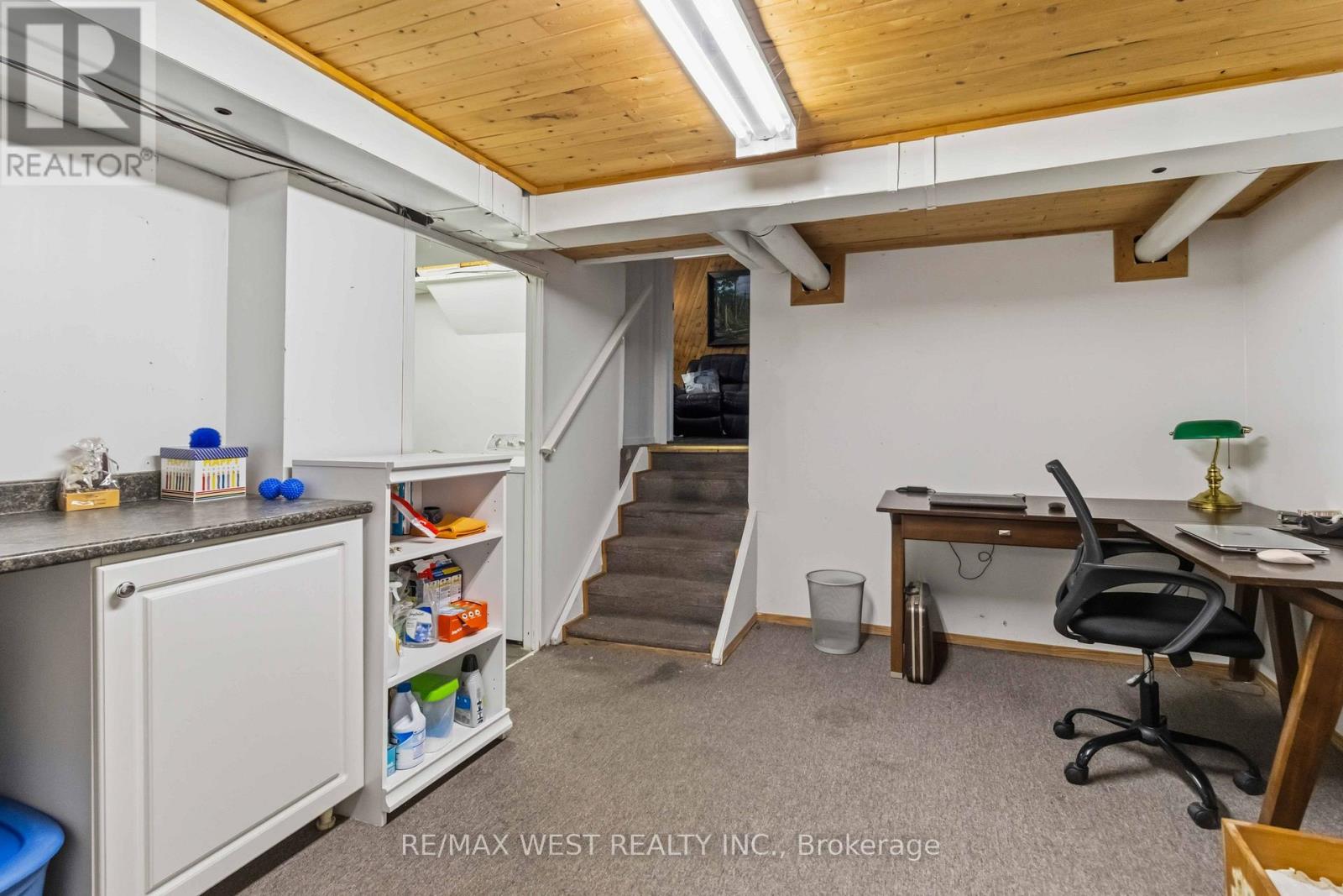 41 WINTERFOLD DR DRIVE - 26