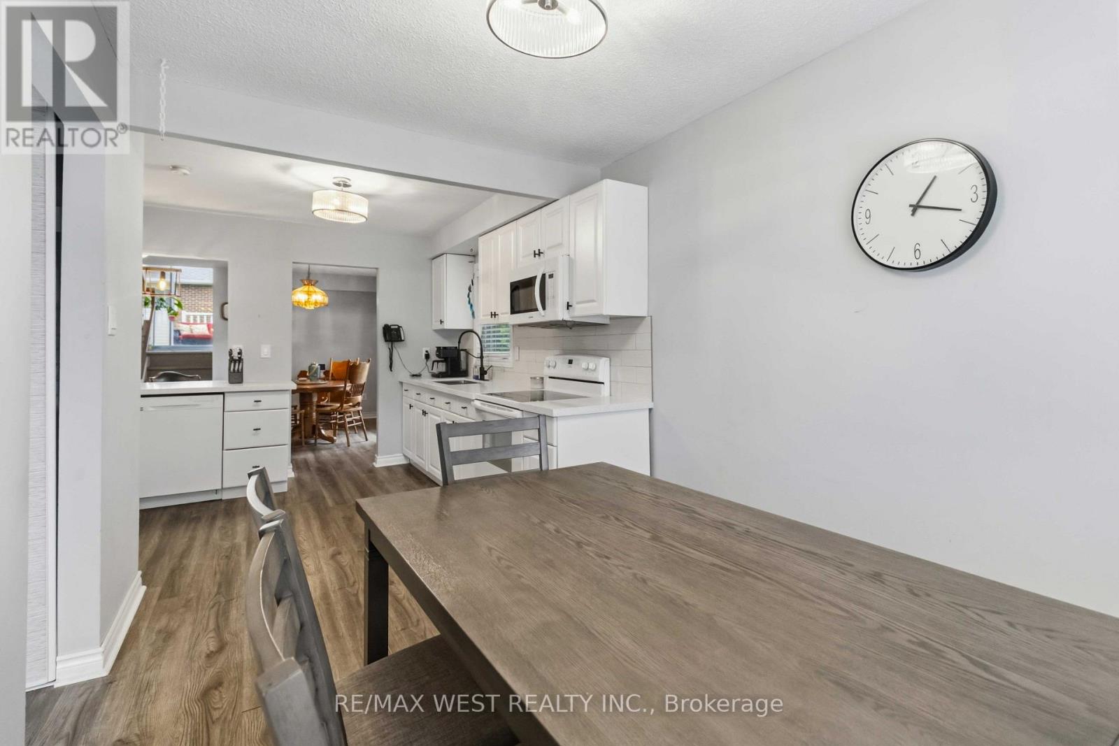 41 WINTERFOLD DR DRIVE - 5