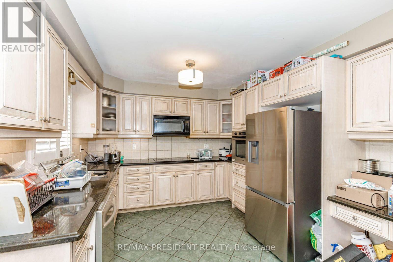 12775 HERITAGE ROAD - 13