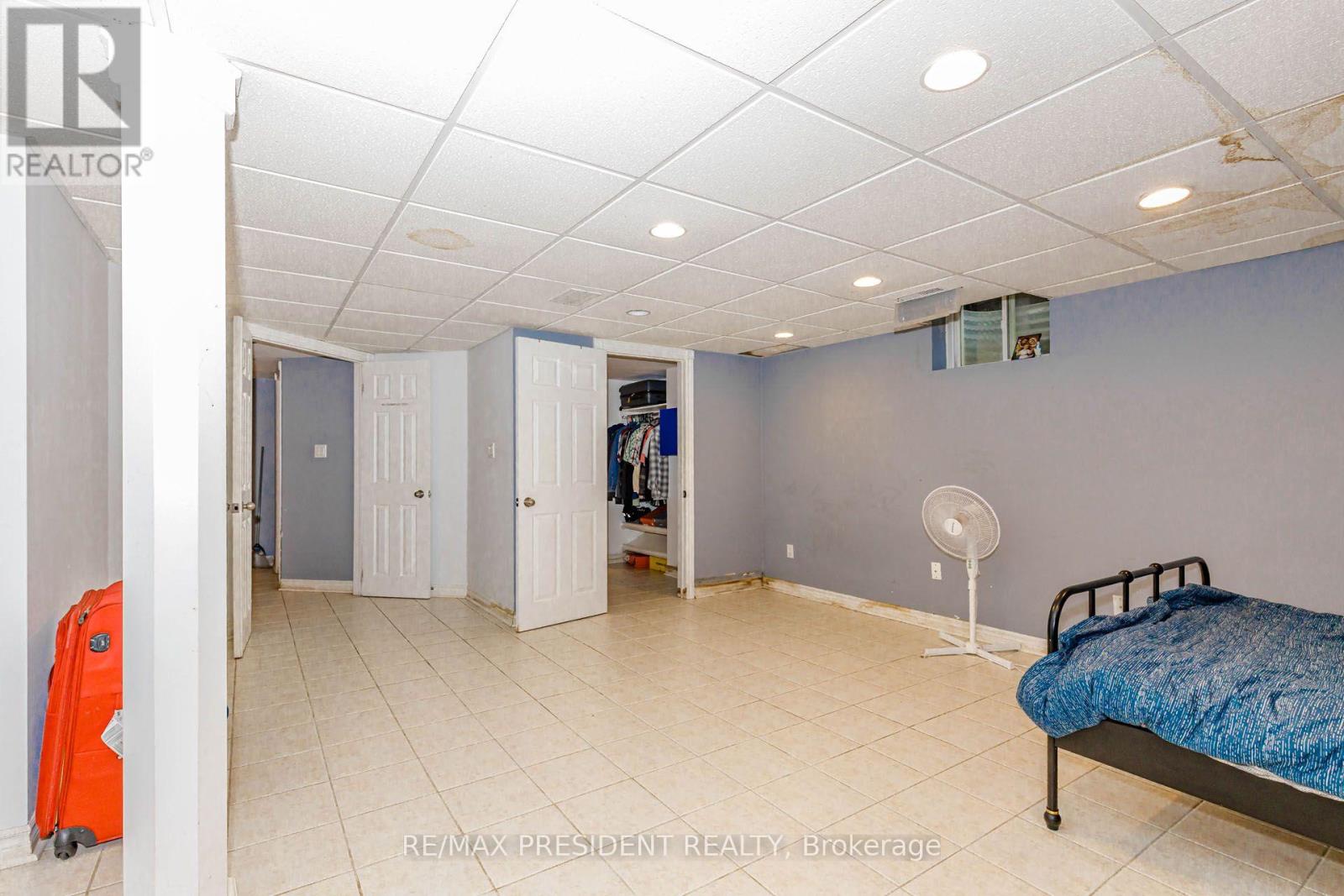 12775 HERITAGE ROAD - 34