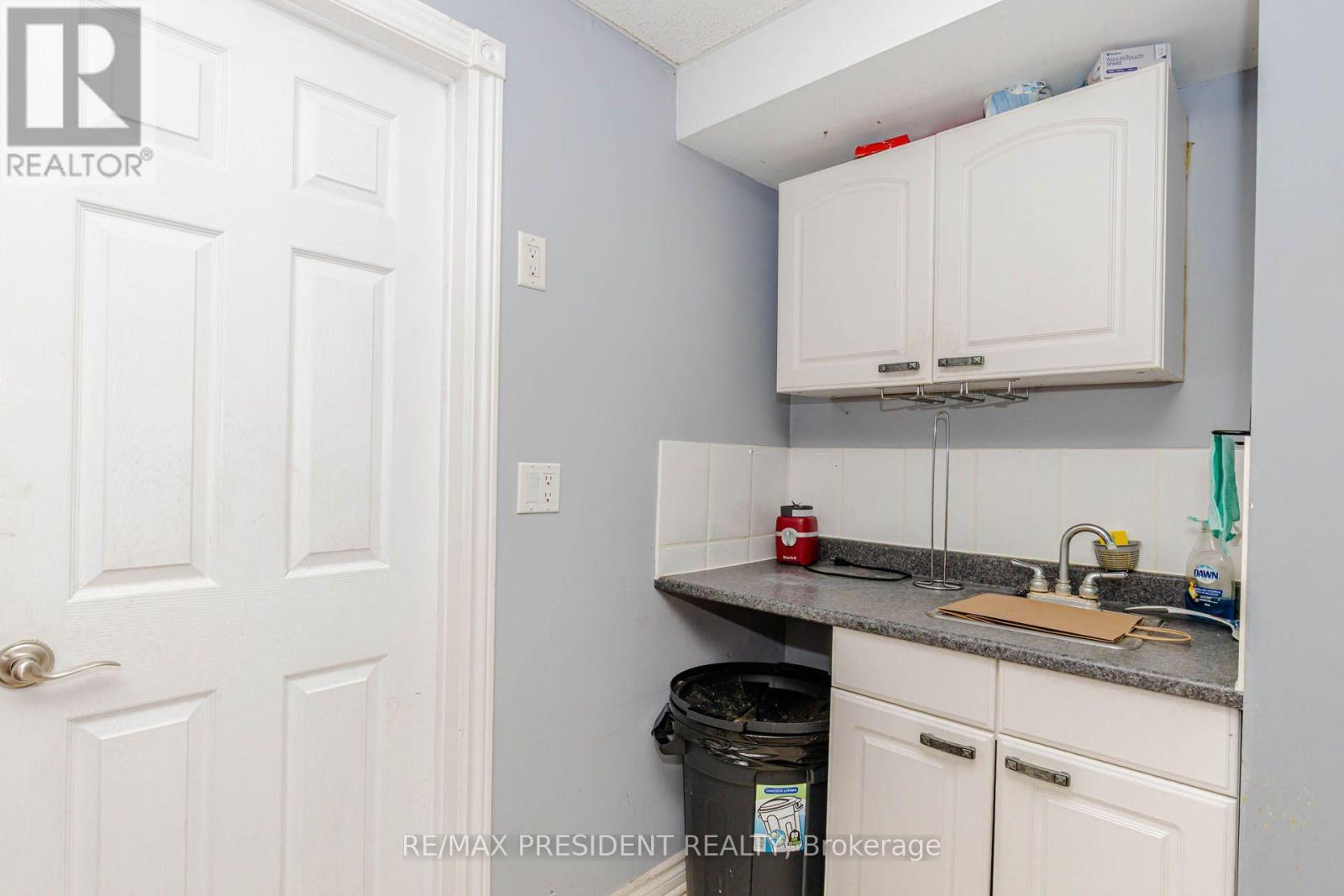 12775 HERITAGE ROAD - 39