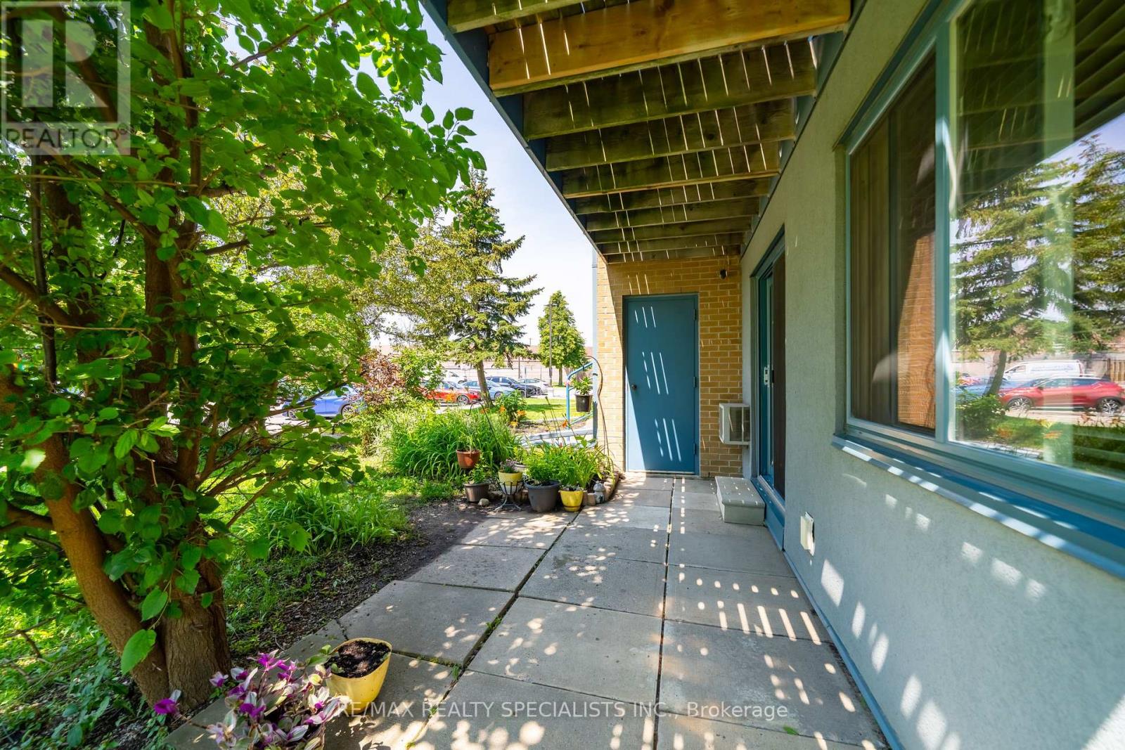 #612 95 TRAILWOOD DRIVE - 22
