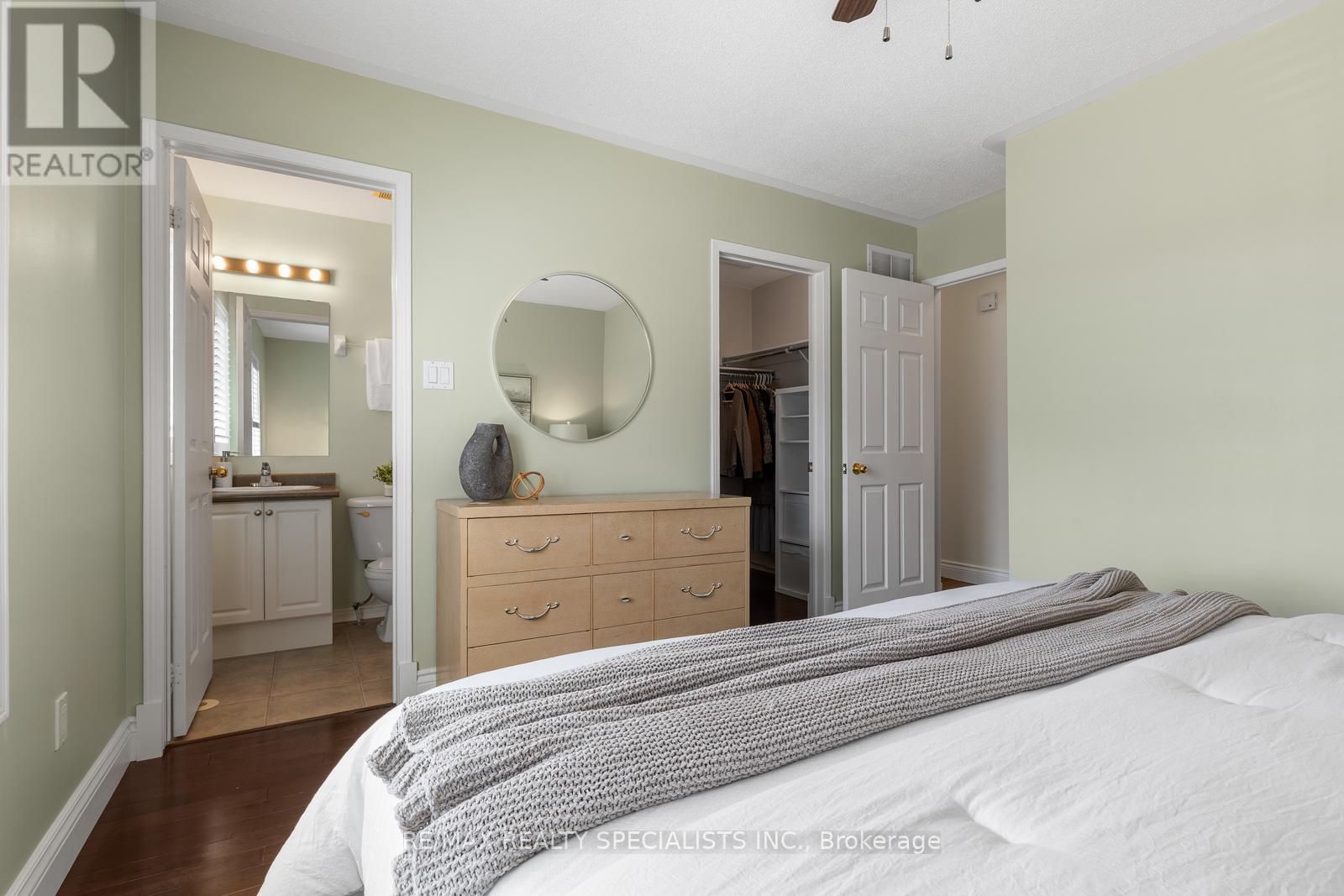 #8 201 TENTH STREET - 19