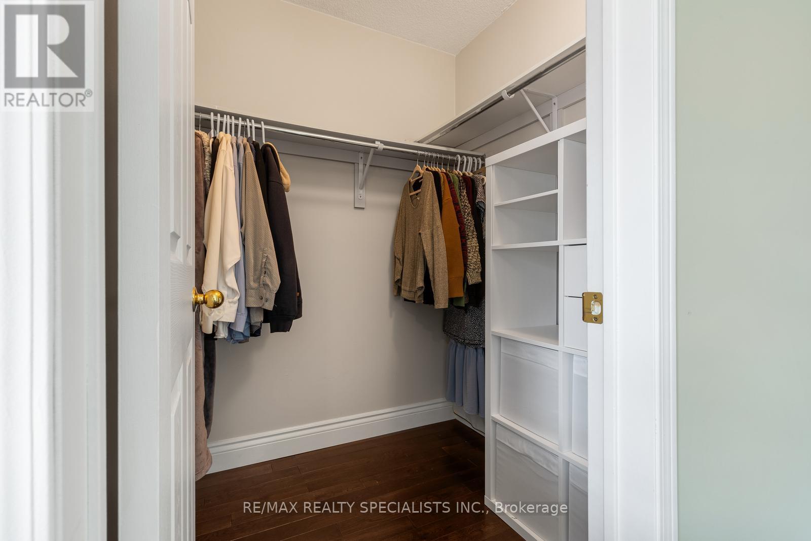 #8 201 TENTH STREET - 21