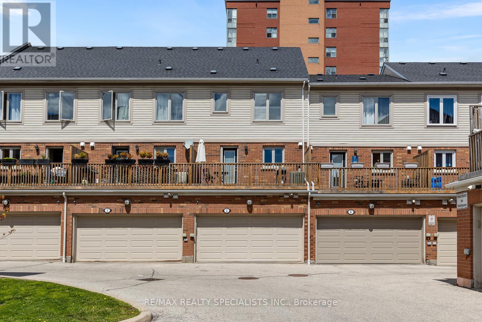 #8 201 TENTH STREET - 29