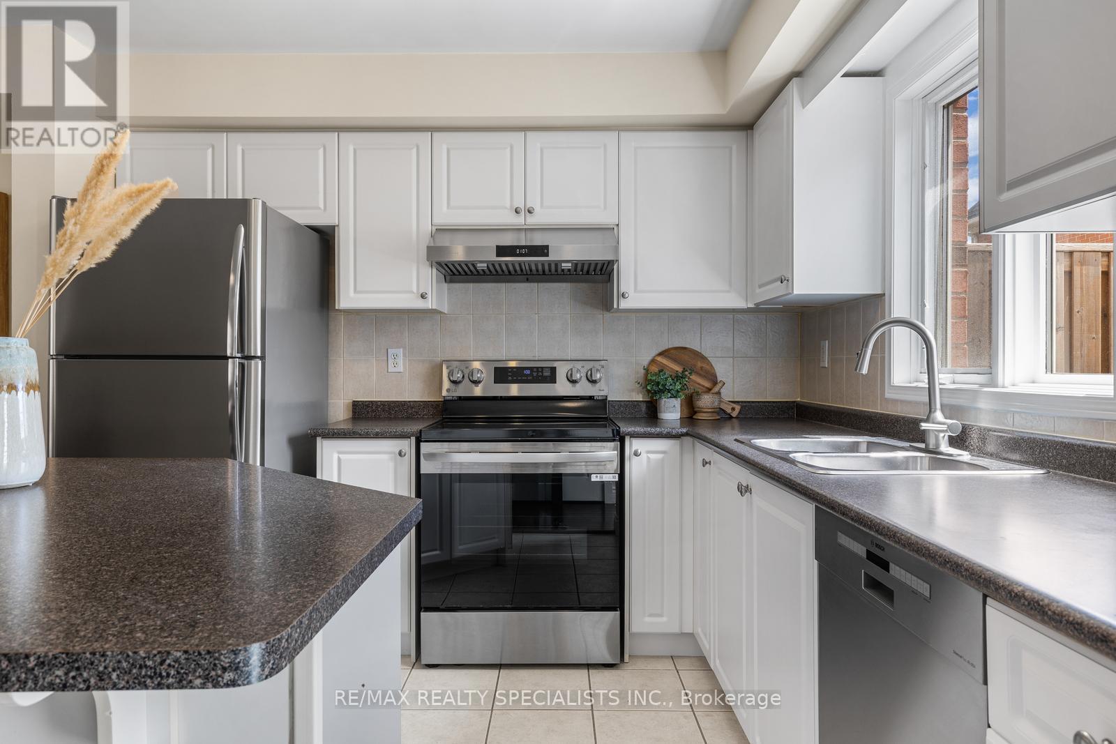 #8 201 TENTH STREET - 4