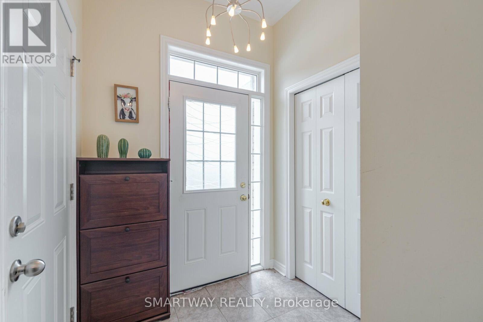 2437 MONTAGNE AVENUE - 3