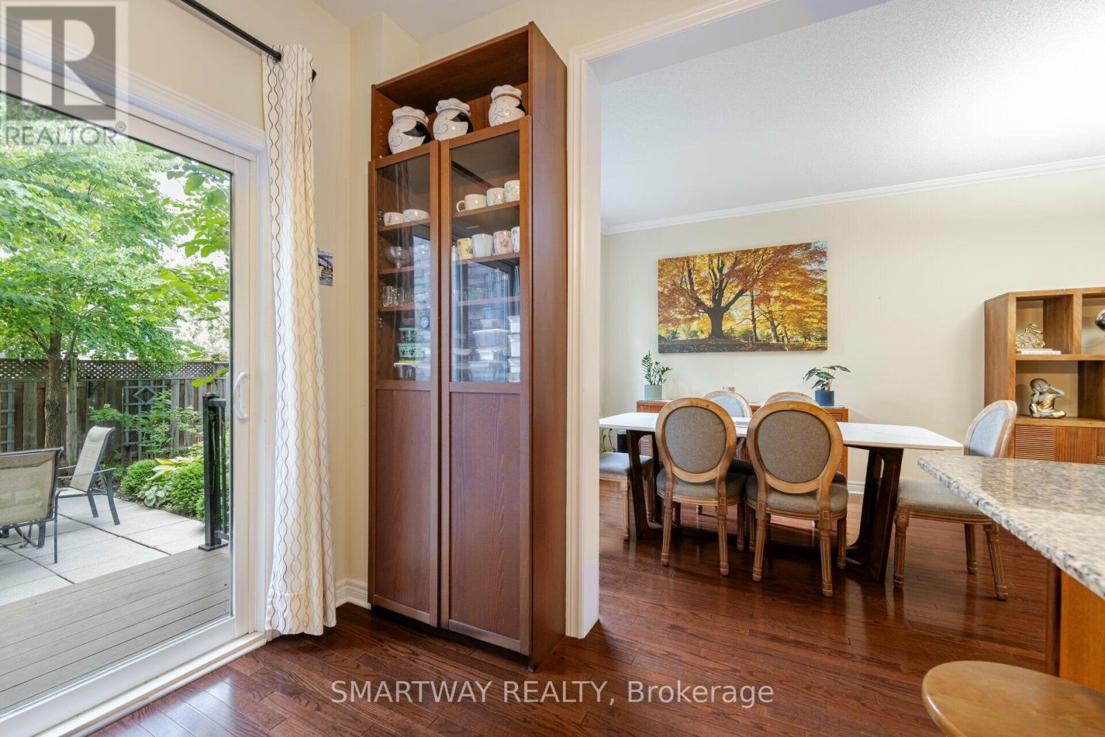 2437 MONTAGNE AVENUE - 9