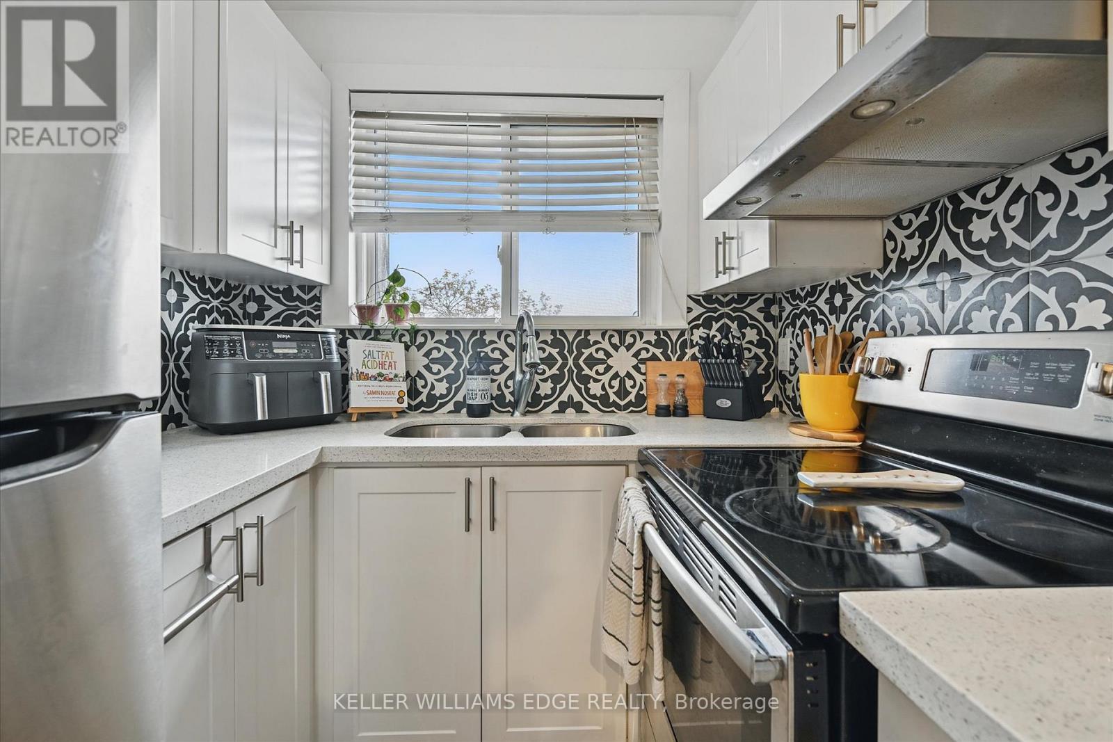 #43 2373 KING STREET E - 11