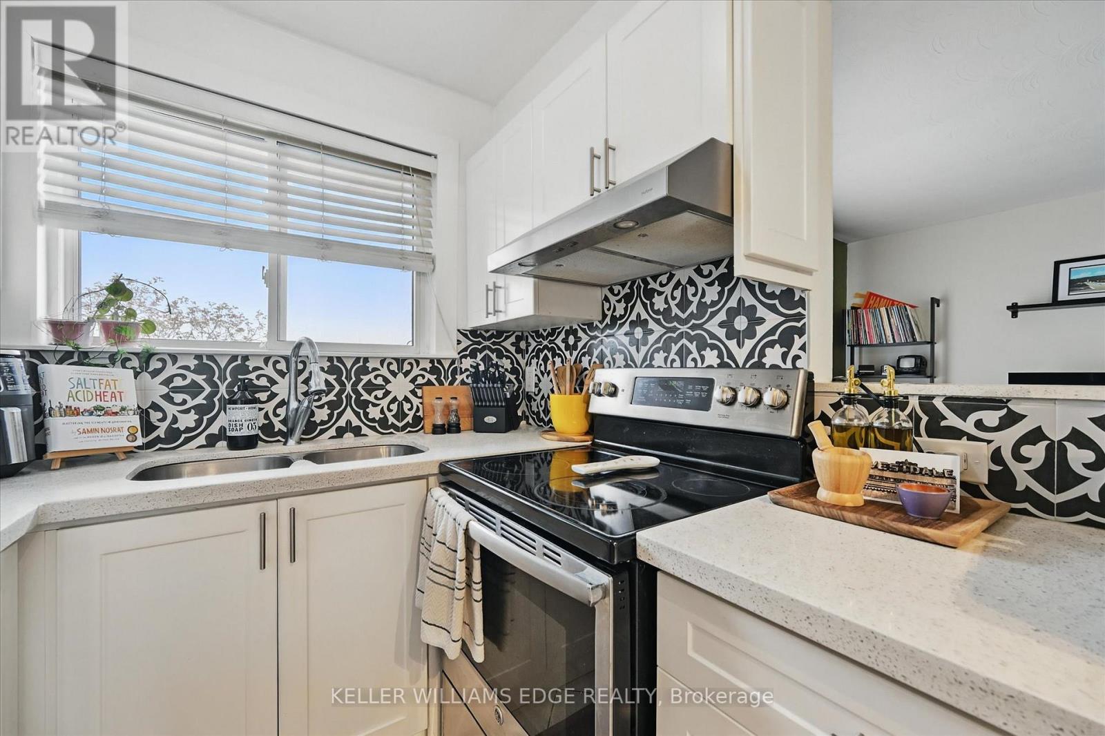 #43 2373 KING STREET E - 12