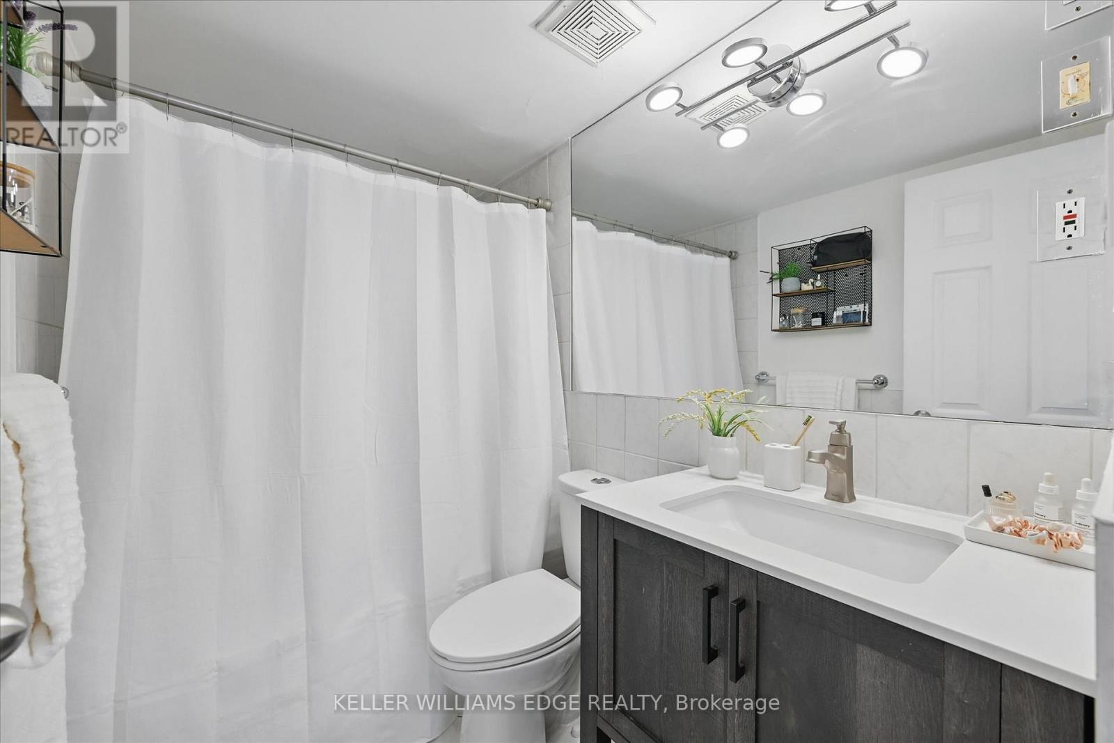 #43 2373 KING STREET E - 30
