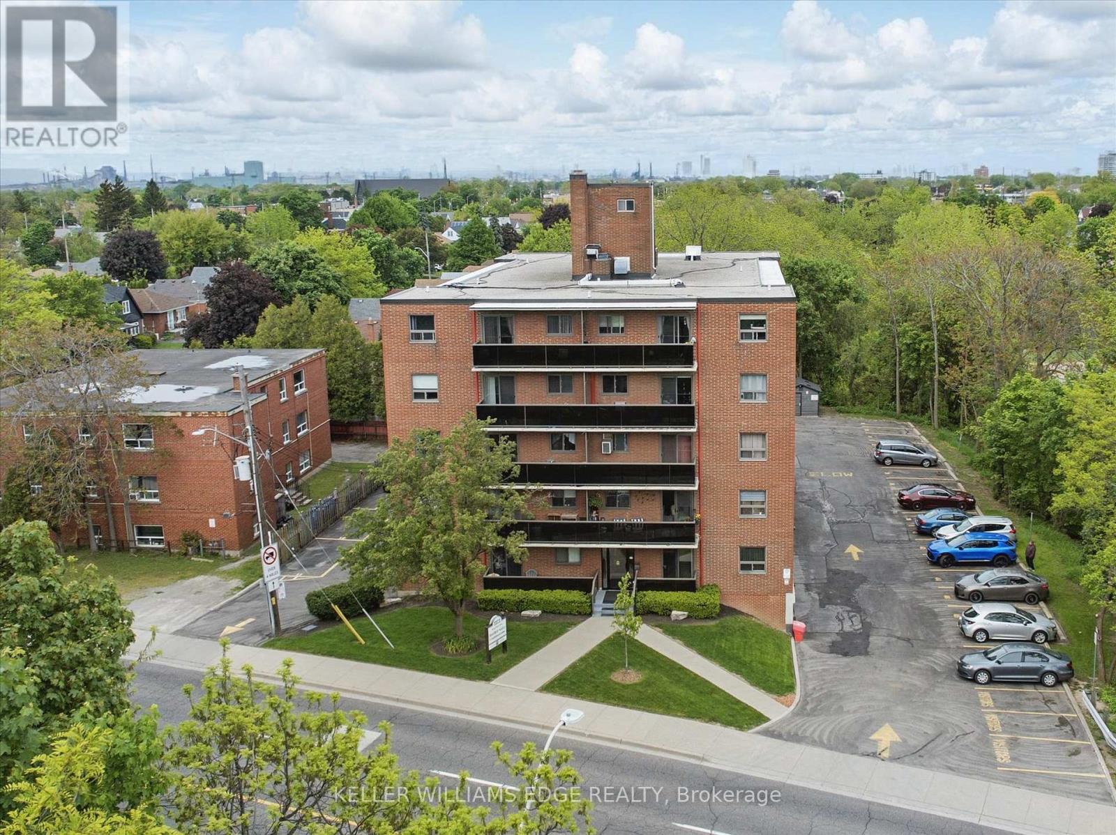 #43 2373 KING STREET E - 32