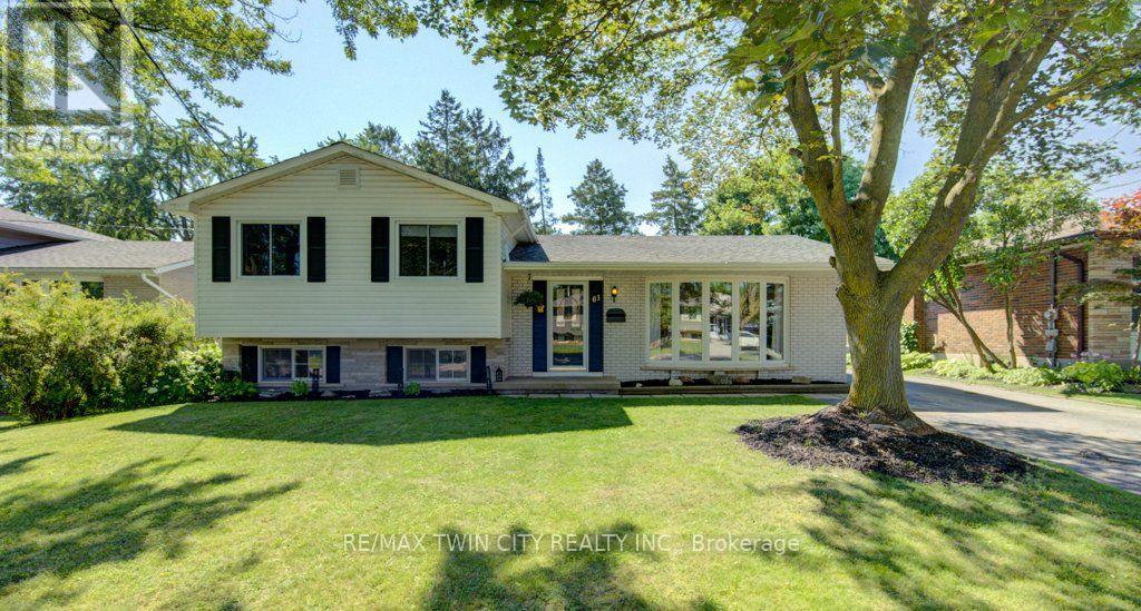 61 WINDSOR STREET - 1