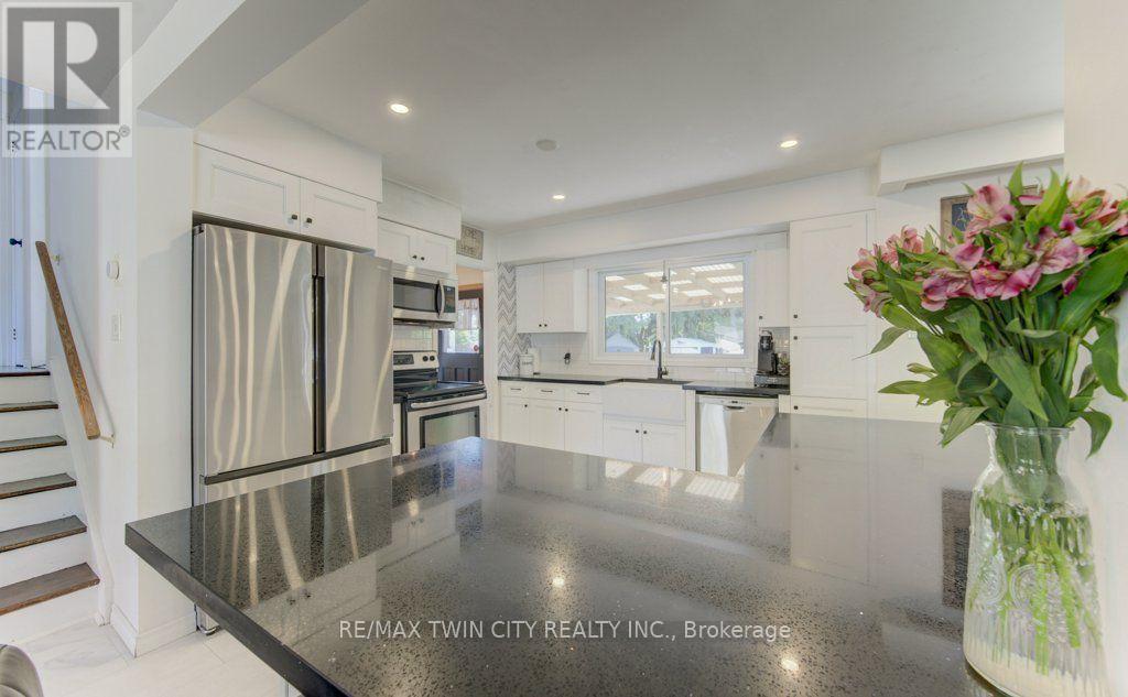 61 WINDSOR STREET - 17