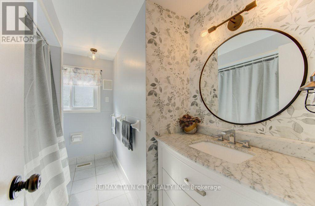 61 WINDSOR STREET - 27