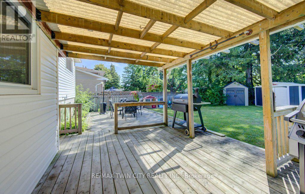 61 WINDSOR STREET - 33