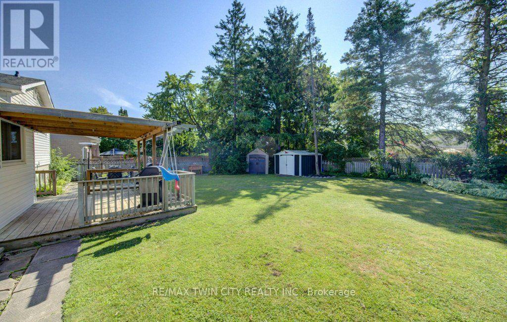 61 WINDSOR STREET - 36